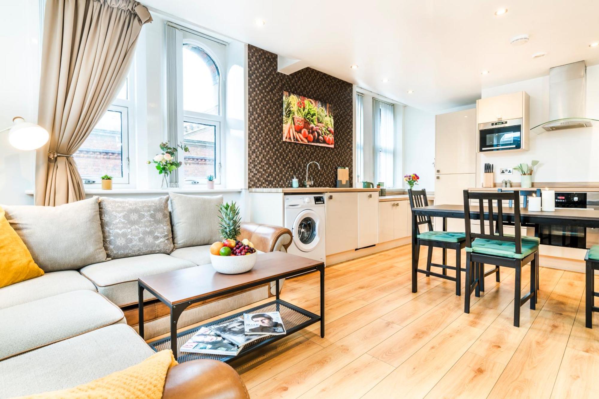 Cavern Quarters, Beautiful Two Bedroom City Centre Apartment By Garudy Serviced Apartments And Short Lets - Perfect For Longer Stays Ливерпуль Экстерьер фото