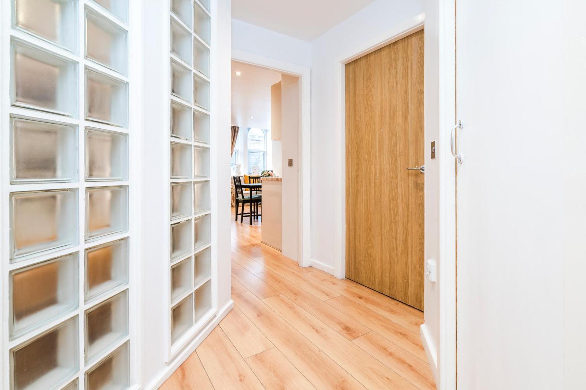Cavern Quarters, Beautiful Two Bedroom City Centre Apartment By Garudy Serviced Apartments And Short Lets - Perfect For Longer Stays Ливерпуль Экстерьер фото